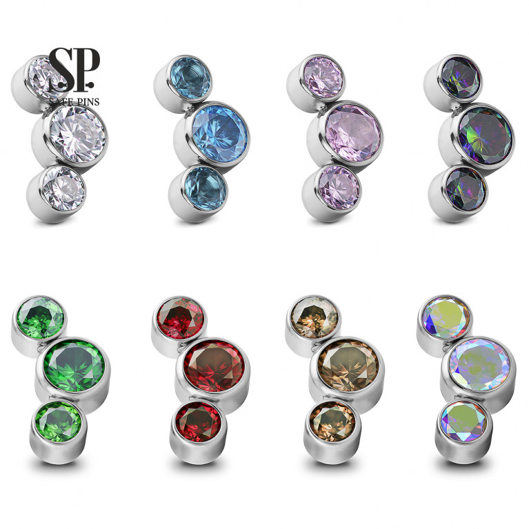 Cluster with three CZ crystals